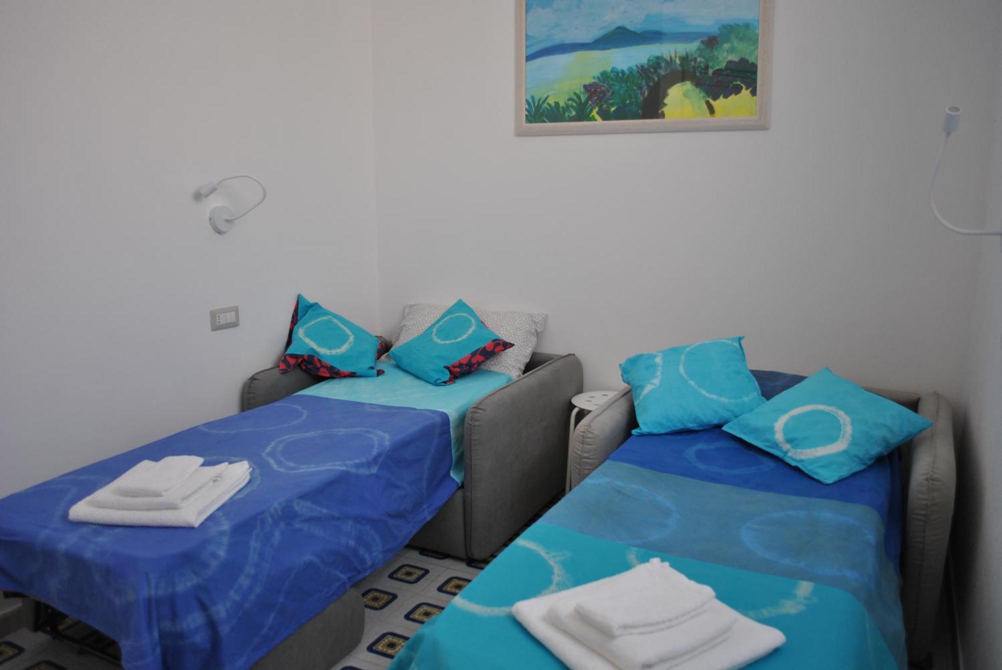 Il Giardino Di Tatiana Rooms & Breakfast La Maddalena  Quarto foto